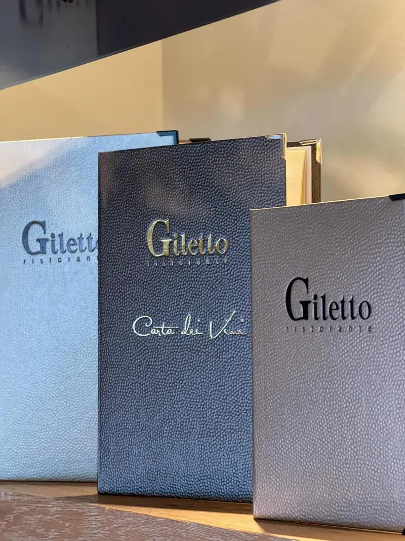 Speisekarten und Weinkarte des Giletto